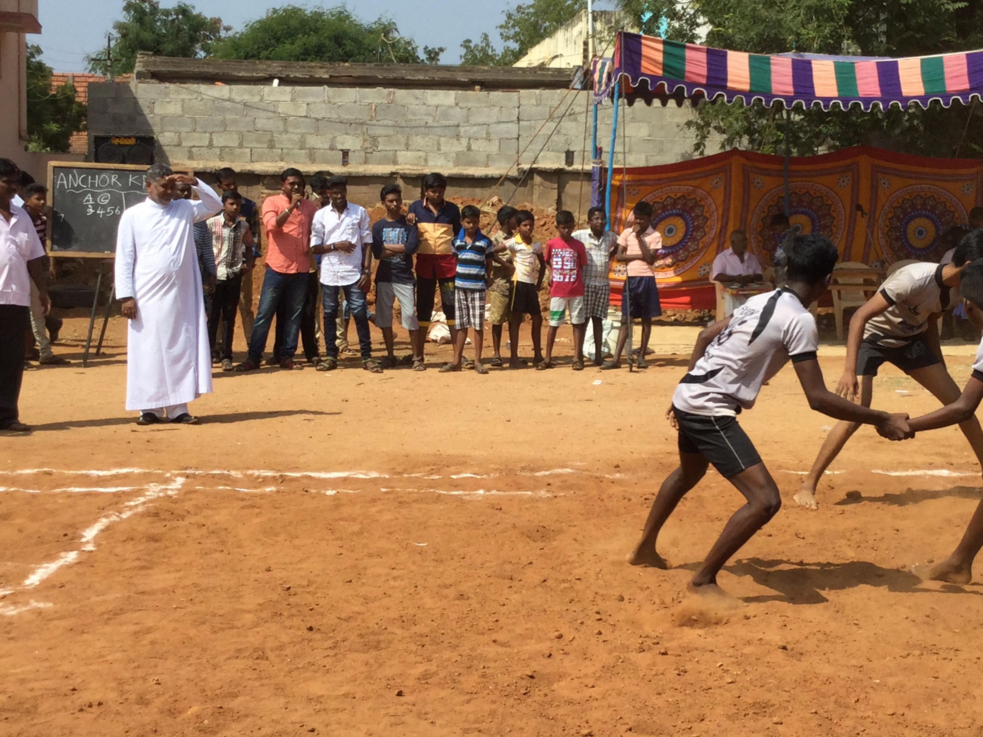http://www.surandaianthoniyar.com